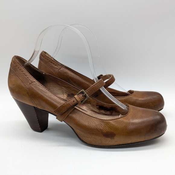Frye Lois Brown Letter Block Heel 10 - Picture 1 of 13